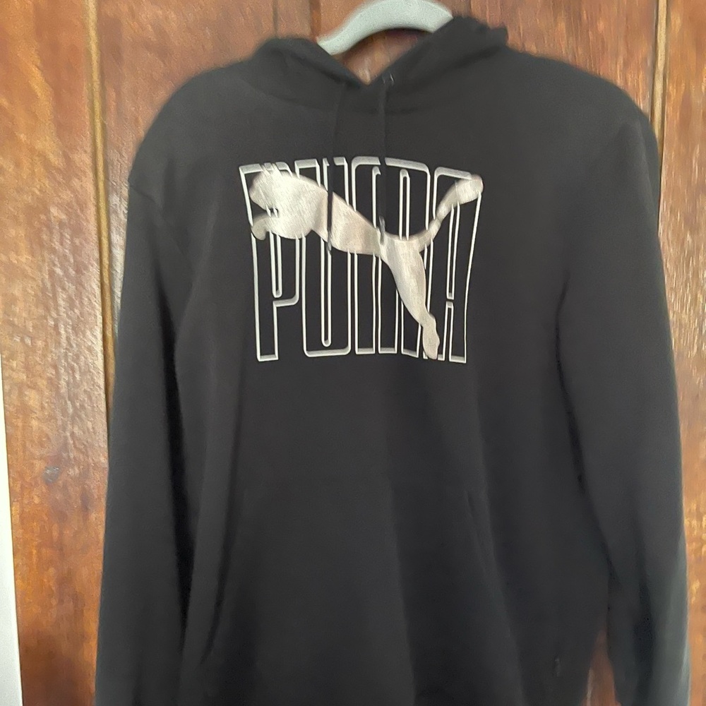 Puma Black Sweatshirt with Bold Logo Design